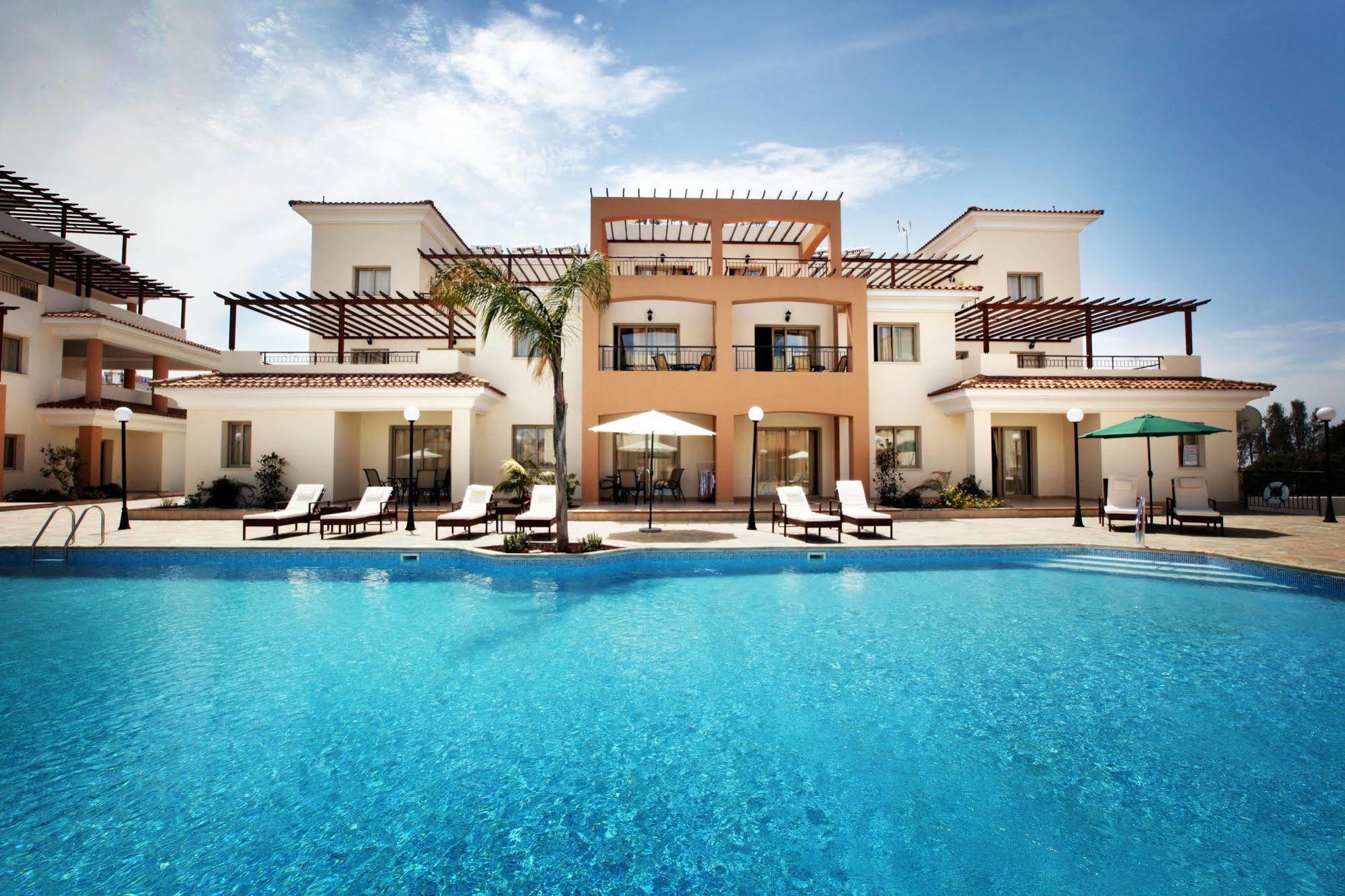 Oracle Exclusive Resort Pafos Dış mekan fotoğraf