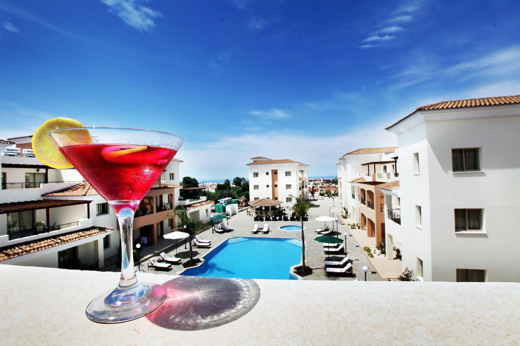 Oracle Exclusive Resort Pafos Dış mekan fotoğraf